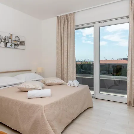 Dalmata Apartment *
