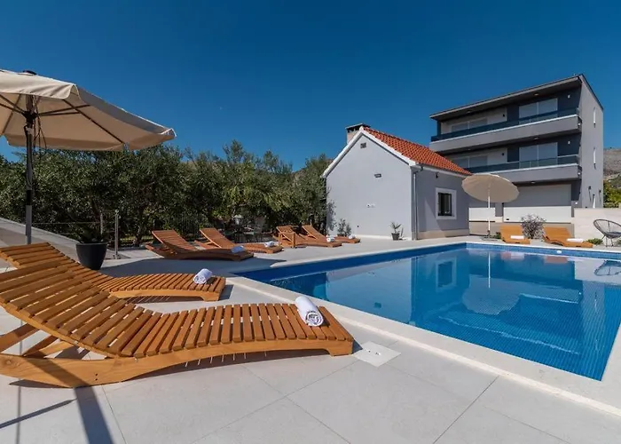 Dalmata Apartment *